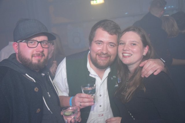 image foto-27-10-19-02-38-52-jpg